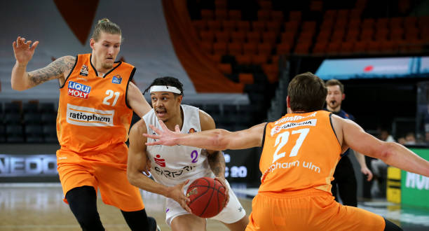 密尔顿的感 密尔顿的感