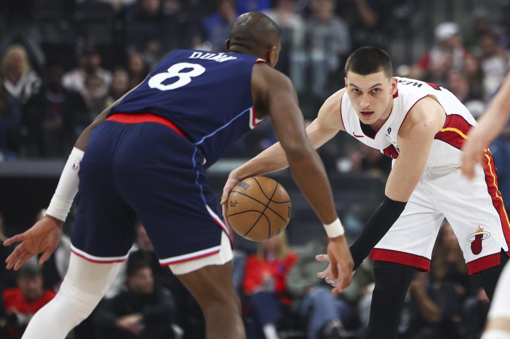 球效率高居 球效率高居