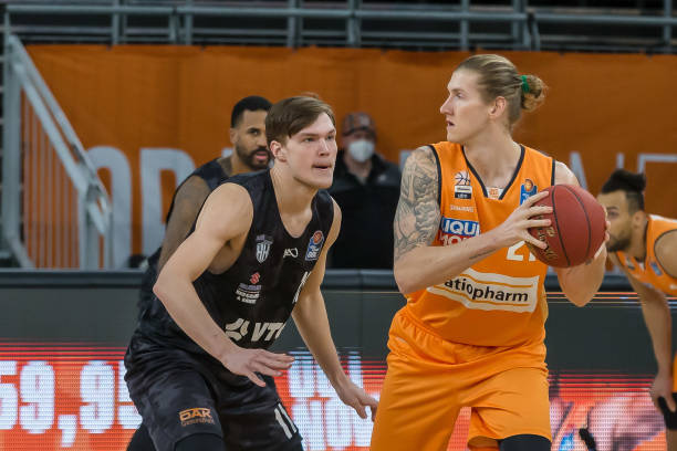 多家俱乐部 多家俱乐部