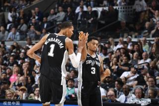 回球以及网 回球以及网