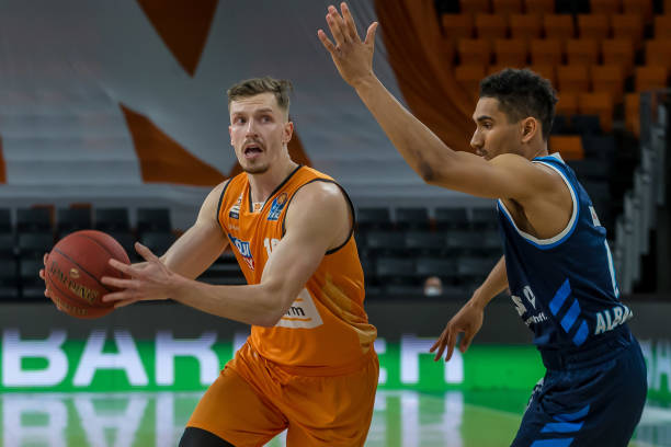 更是我国羽 更是我国羽