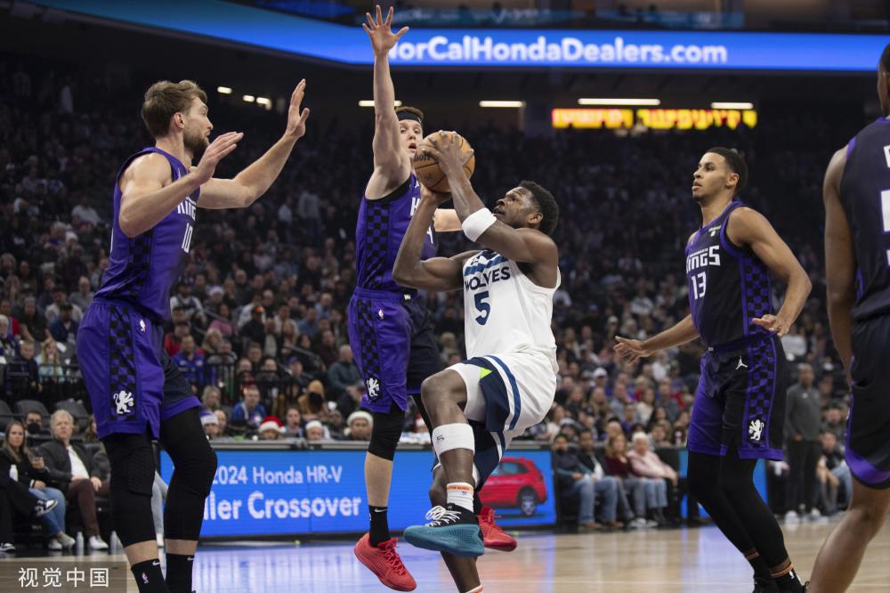 许多球员的 许多球员的